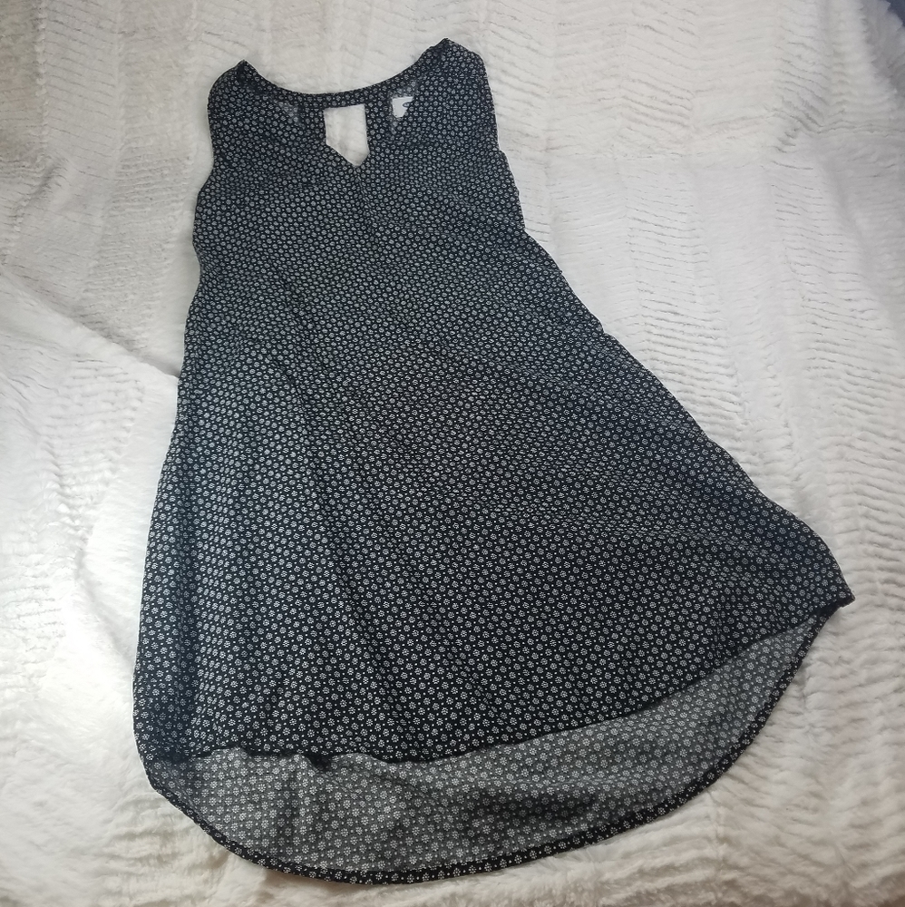 3/$12 Old Navy pullover black and white floral dress